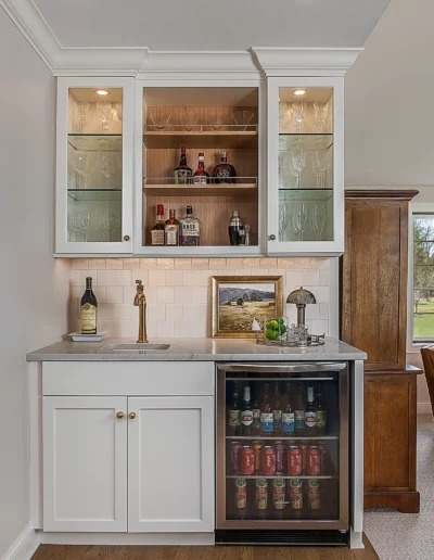 Butler's Pantry with bar