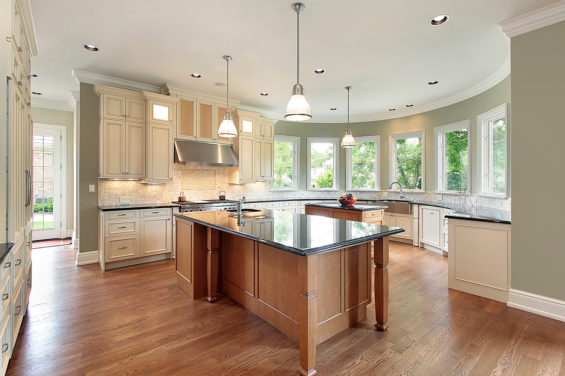 curved kitchen islands