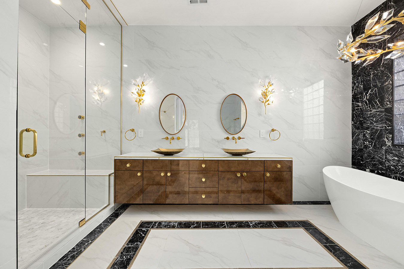 Home Spa Bathroom Features Design.